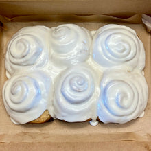 Load image into Gallery viewer, Vegan Cinnamon Rolls

