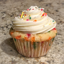 Load image into Gallery viewer, Birthday Funfetti Cupcake
