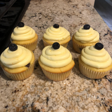 Load image into Gallery viewer, Lemon Blueberry Cupcake
