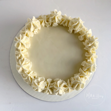 Load image into Gallery viewer, Vanilla Buttermilk Cake
