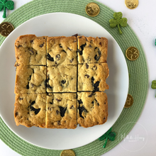 Load image into Gallery viewer, Mint Chocolate Oreo Brookies
