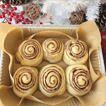 Load image into Gallery viewer, (Frozen) Ready To Bake Classic Cinnamon Rolls
