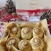 Load image into Gallery viewer, (Frozen) Ready To Bake Classic Cinnamon Rolls
