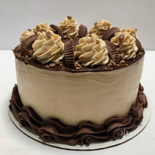 Load image into Gallery viewer, Reese&#39;s PB Fudge Cake
